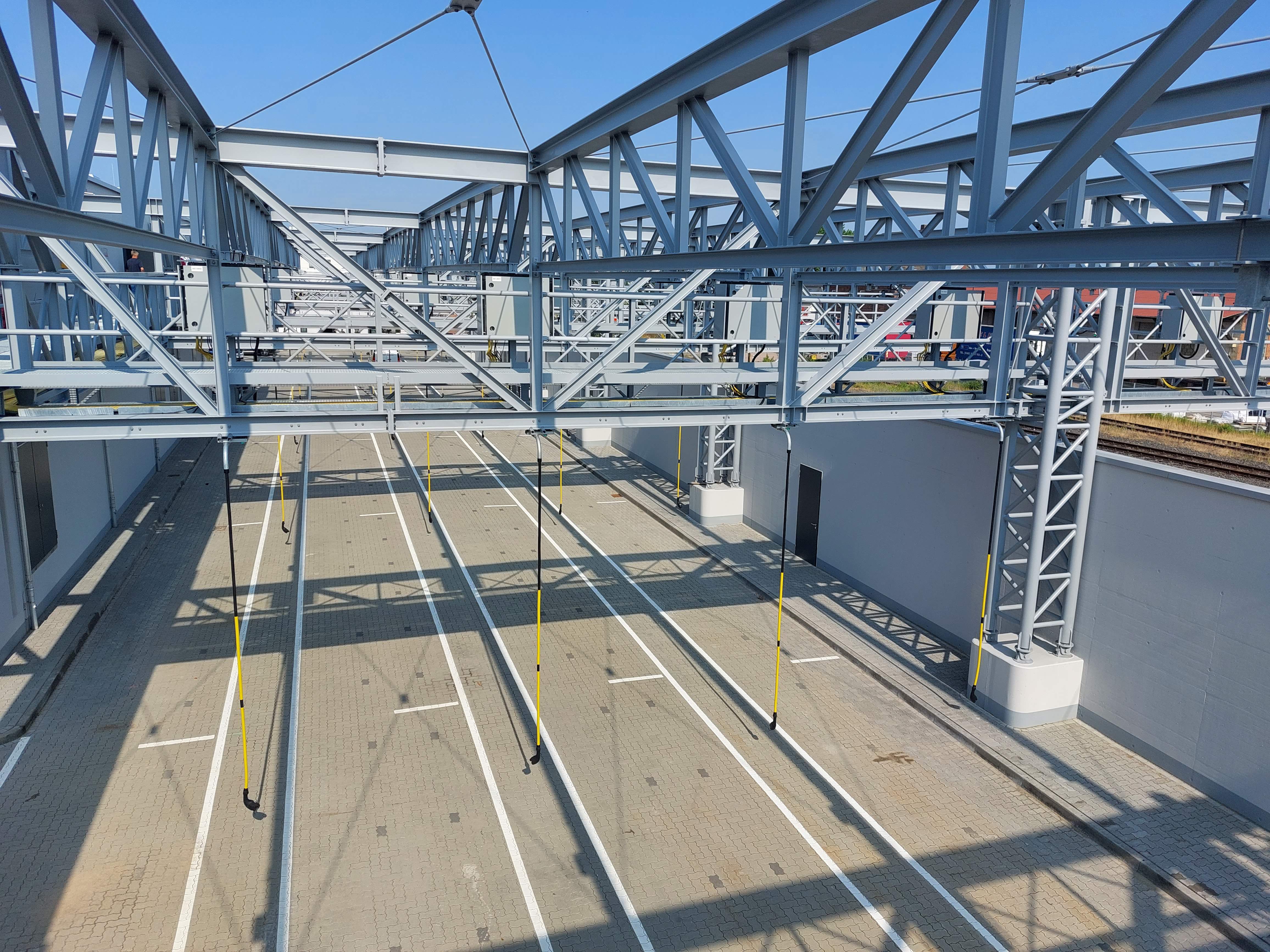 Team meeing at Heliox office